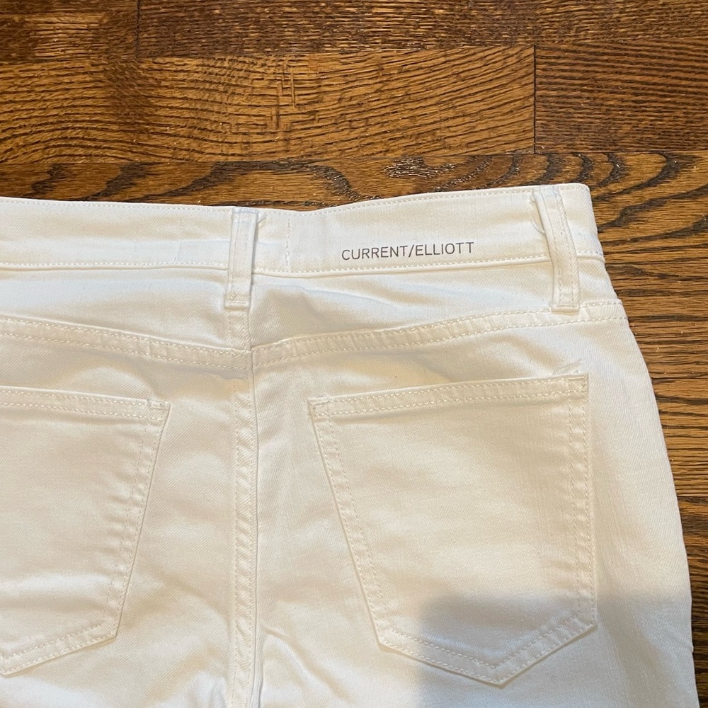 Current/Elliott Cropped White Jeans - Picture 11 of 13